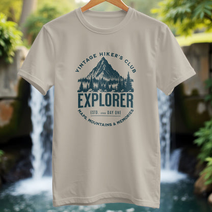 Vintage Hikers Club T-Shirt - Trailblaze Shirts